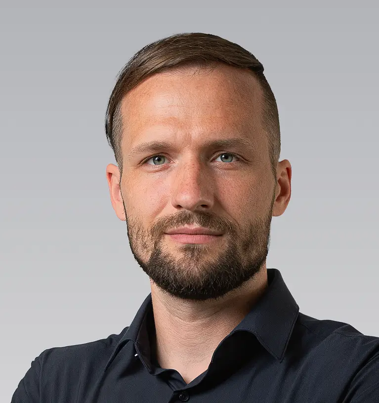Anton Bukov